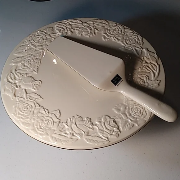 Royal Limited Gold Rose Footed Cake Plate & Server Porcelain - Picture 6 of 10